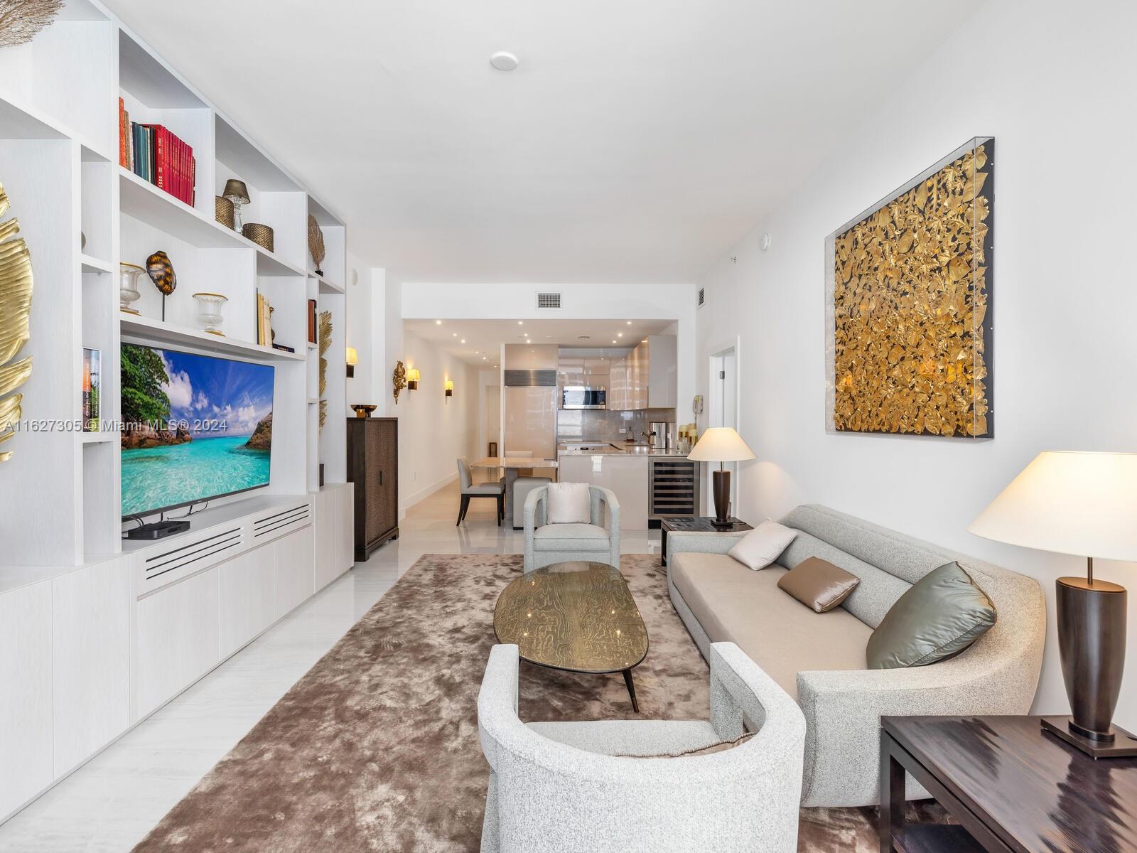 6799 Collins Ave # 501