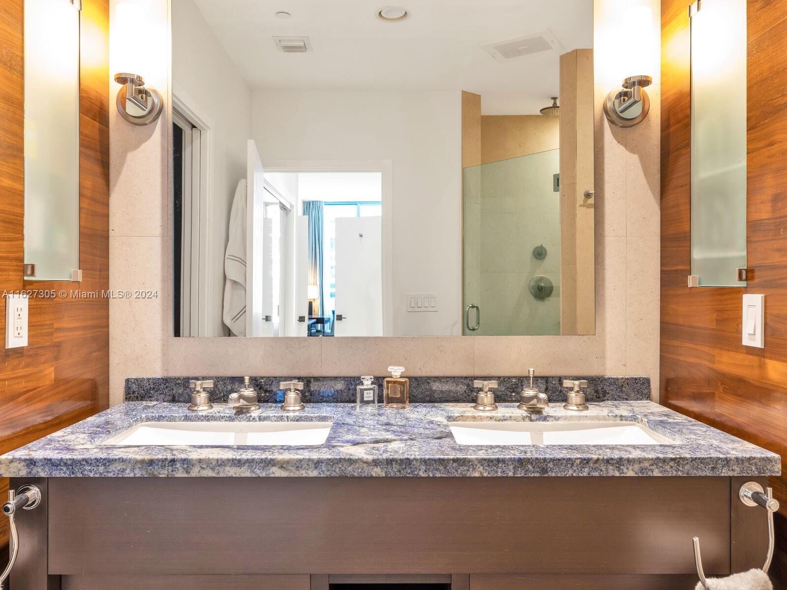 6799 Collins Ave # 501