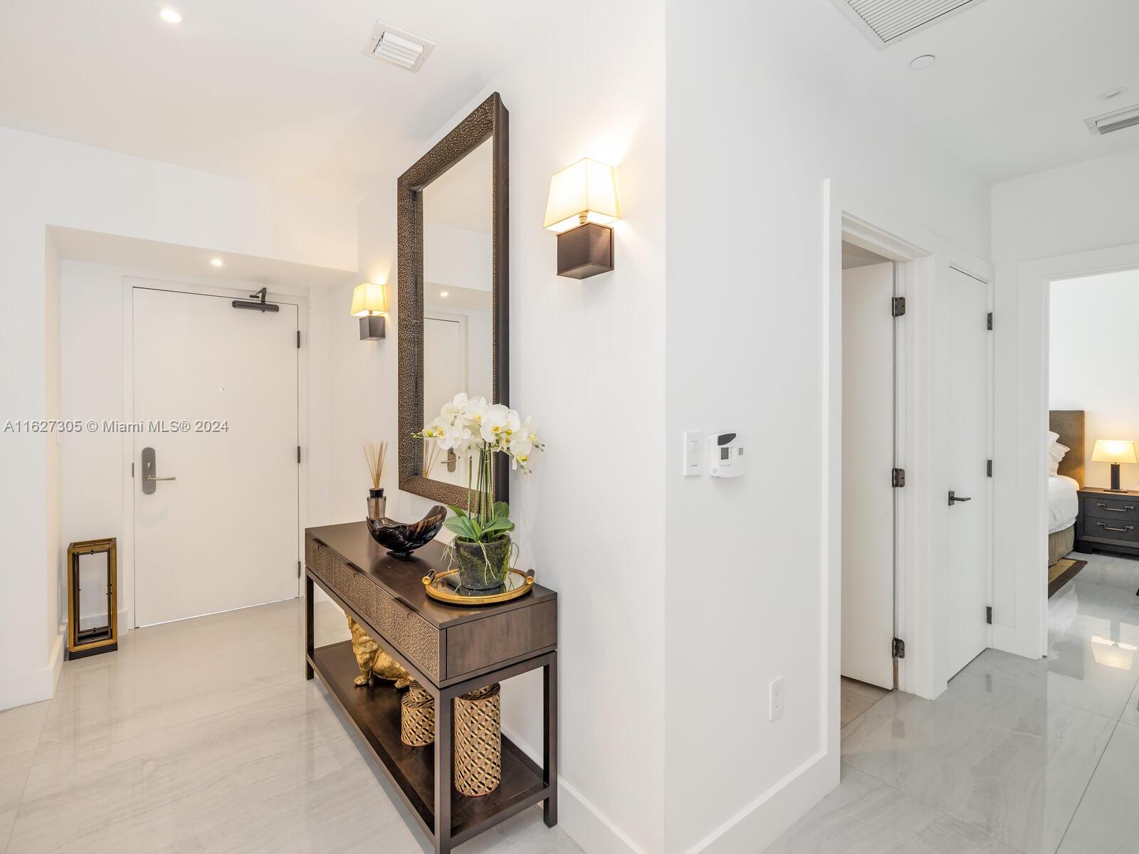 6799 Collins Ave # 501