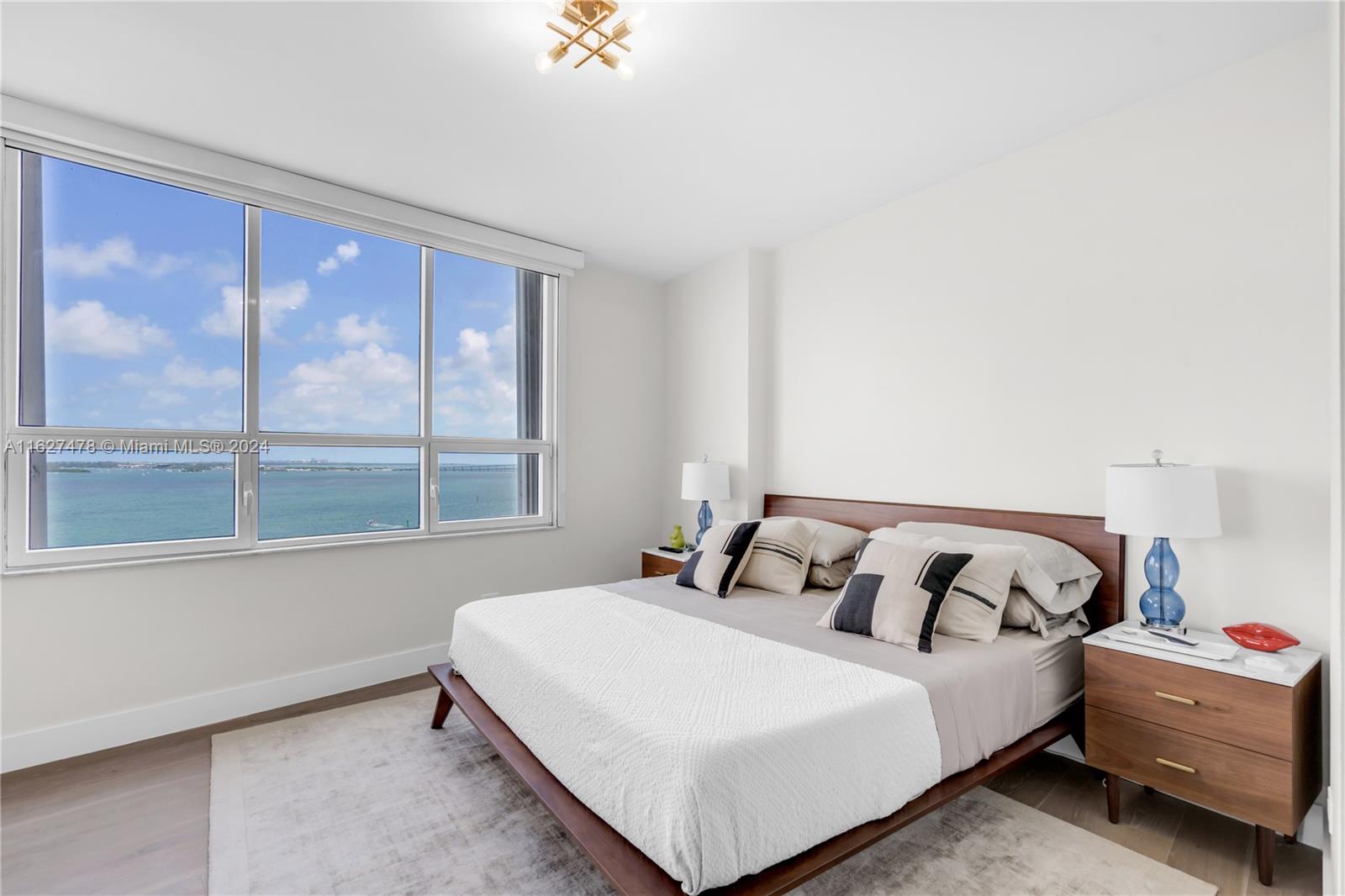 808 Brickell Key Dr # 1006