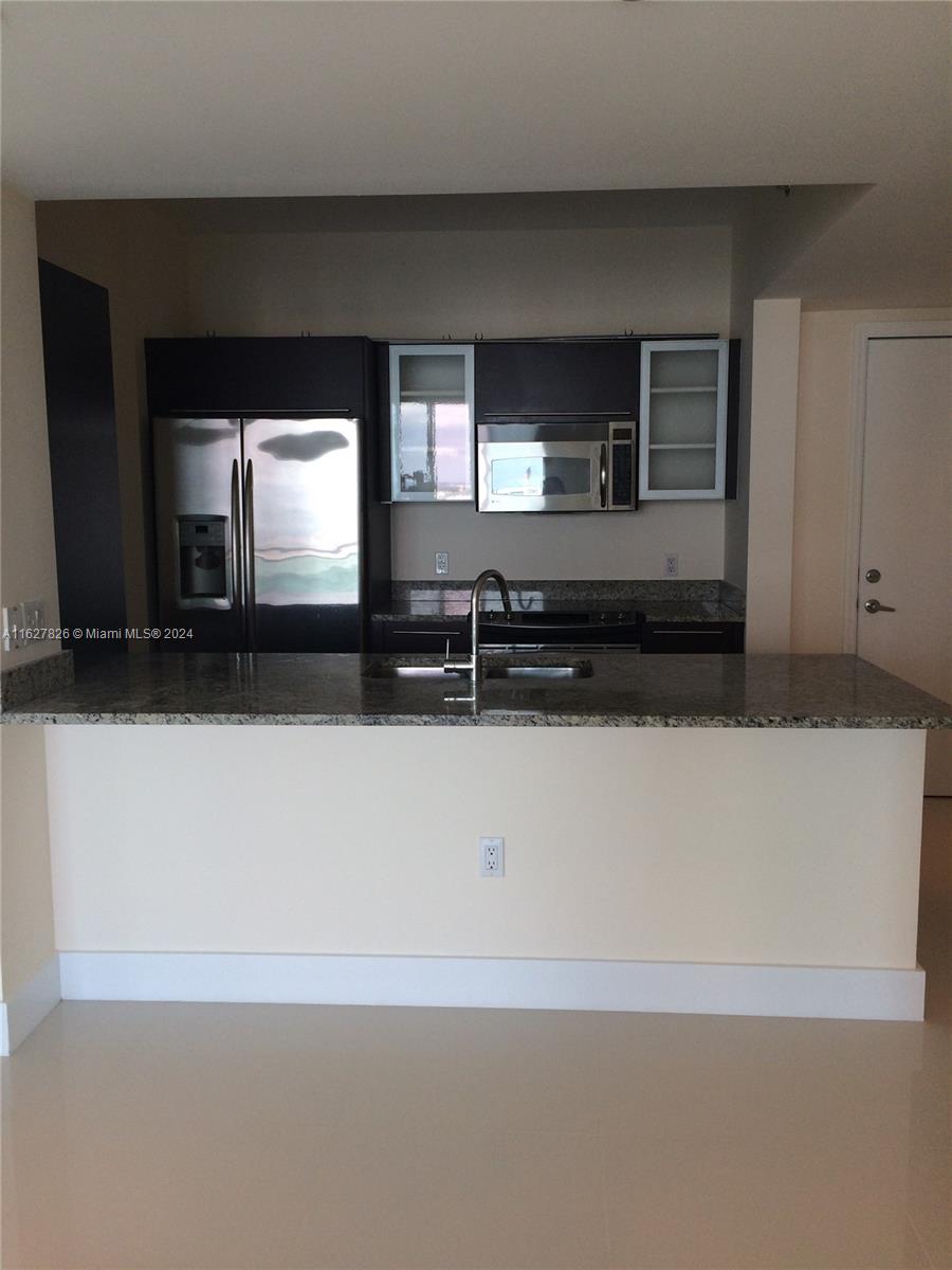 951 Brickell Ave # 3505