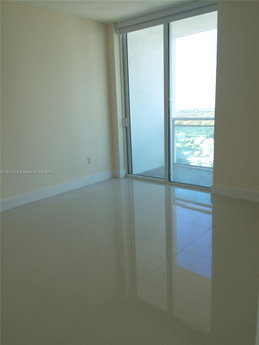 951 Brickell Ave # 3505