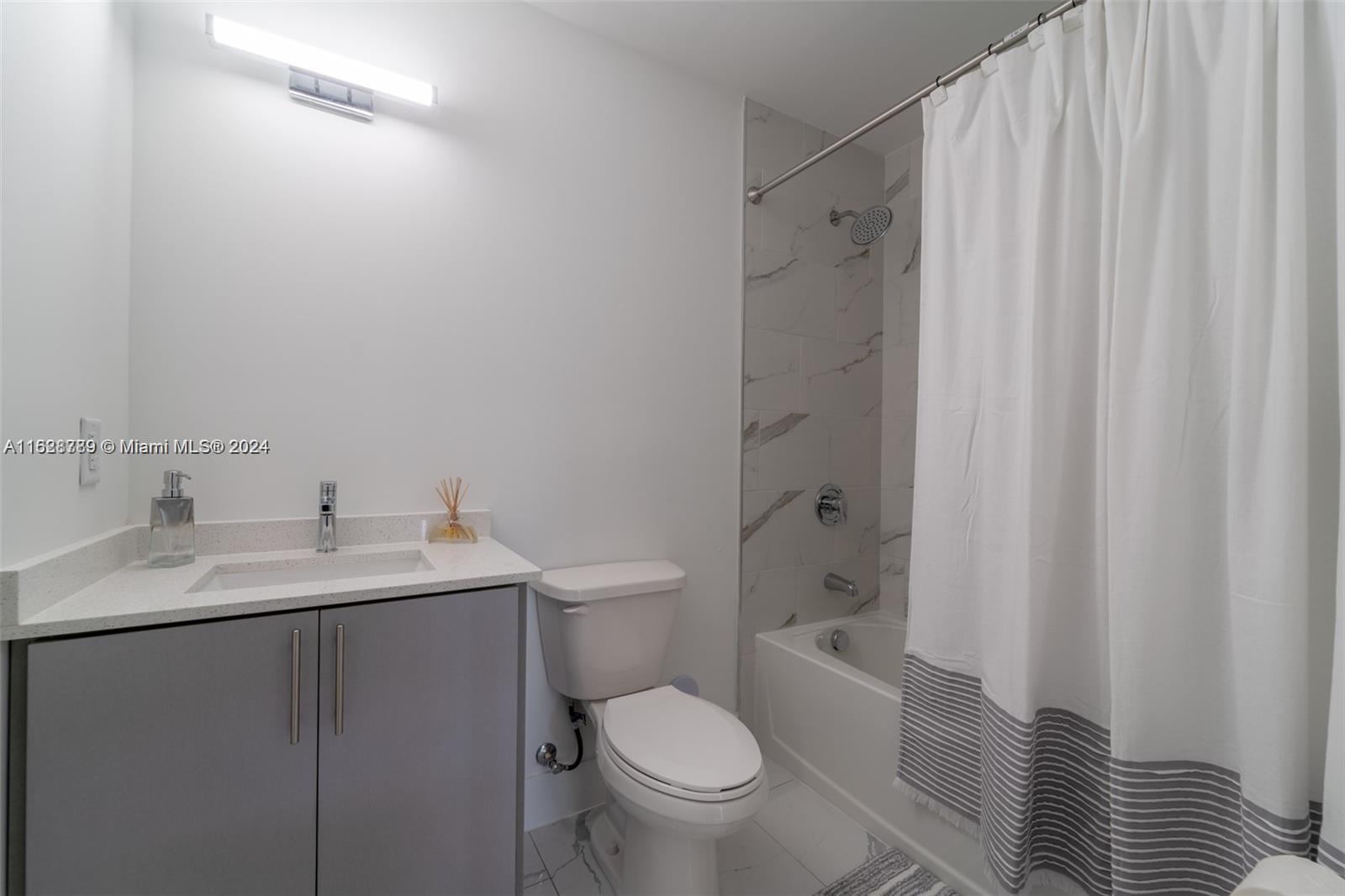 1 Curtiss Pkwy # 316