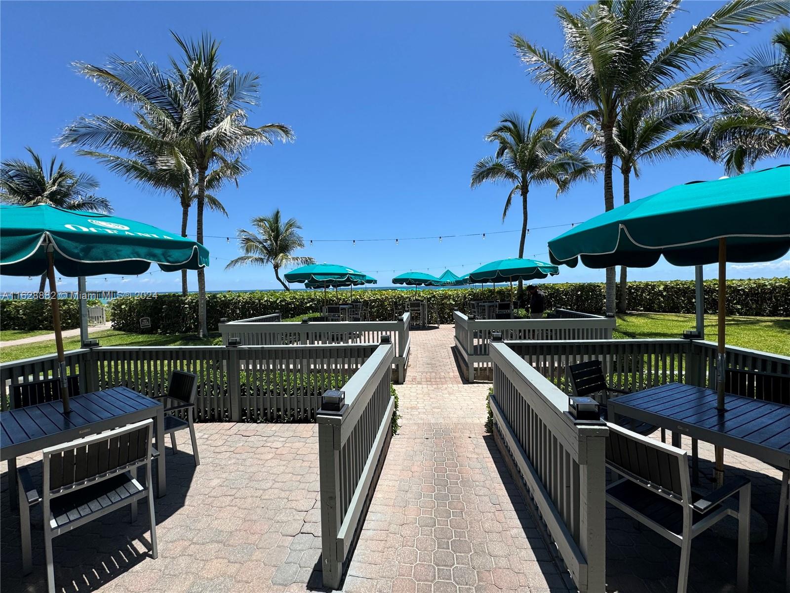 16425 Collins Ave # 1016