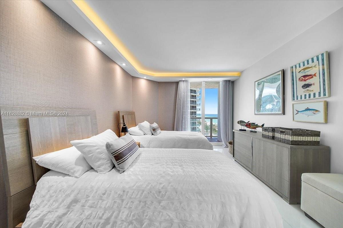 16425 Collins Ave # 1016
