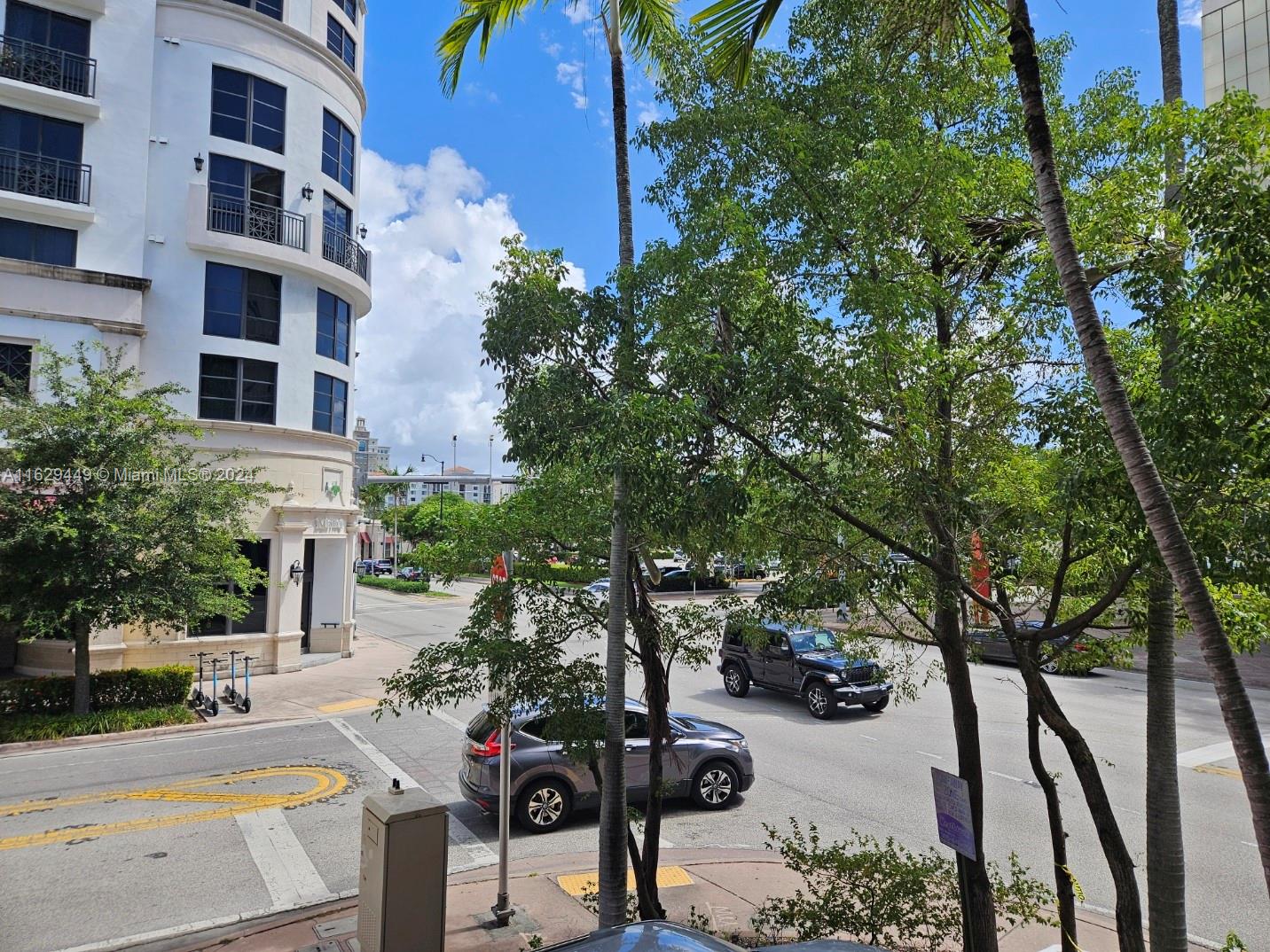 400 Valencia Ave # 2