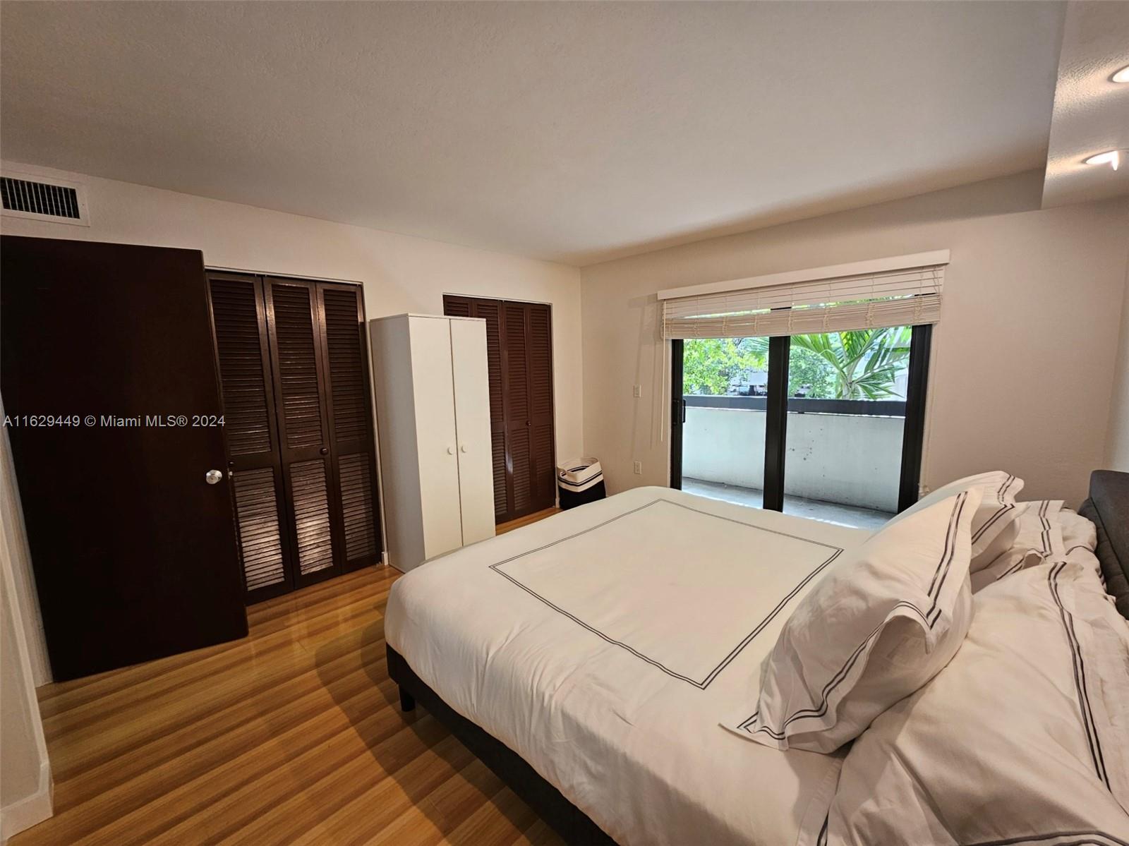 400 Valencia Ave # 2