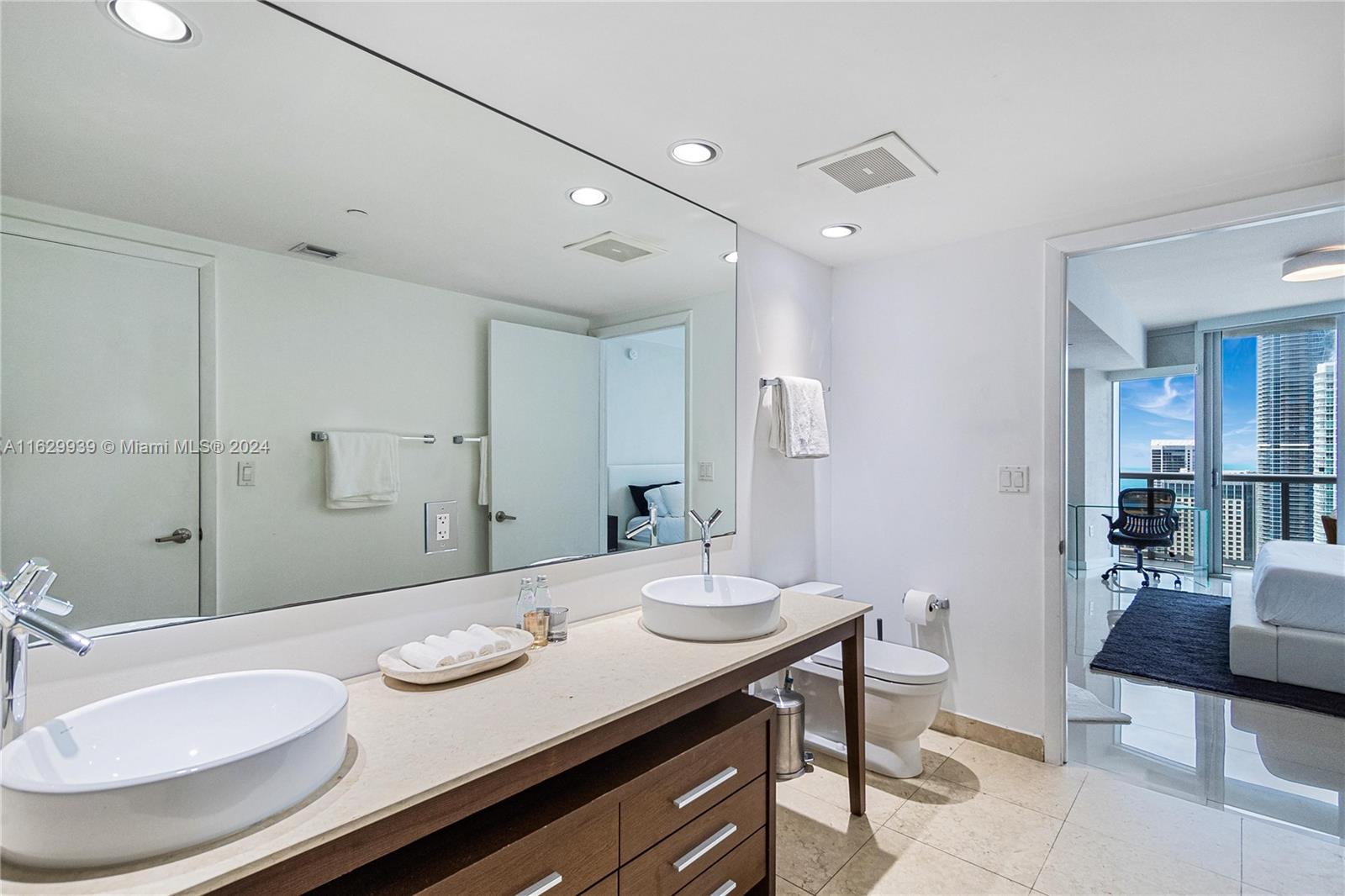 495 Brickell Ave # 4509