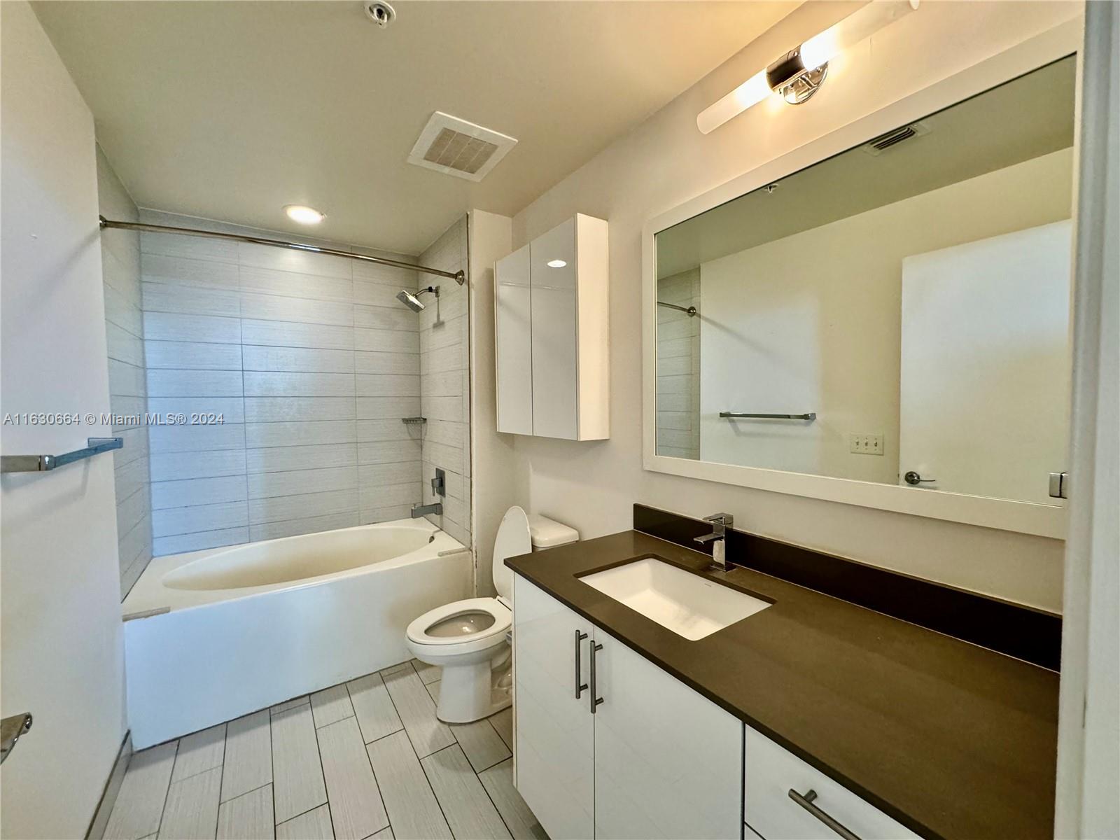 999 SW 1st Ave # 2801