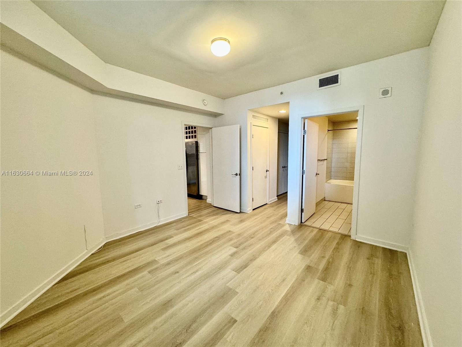 999 SW 1st Ave # 2801