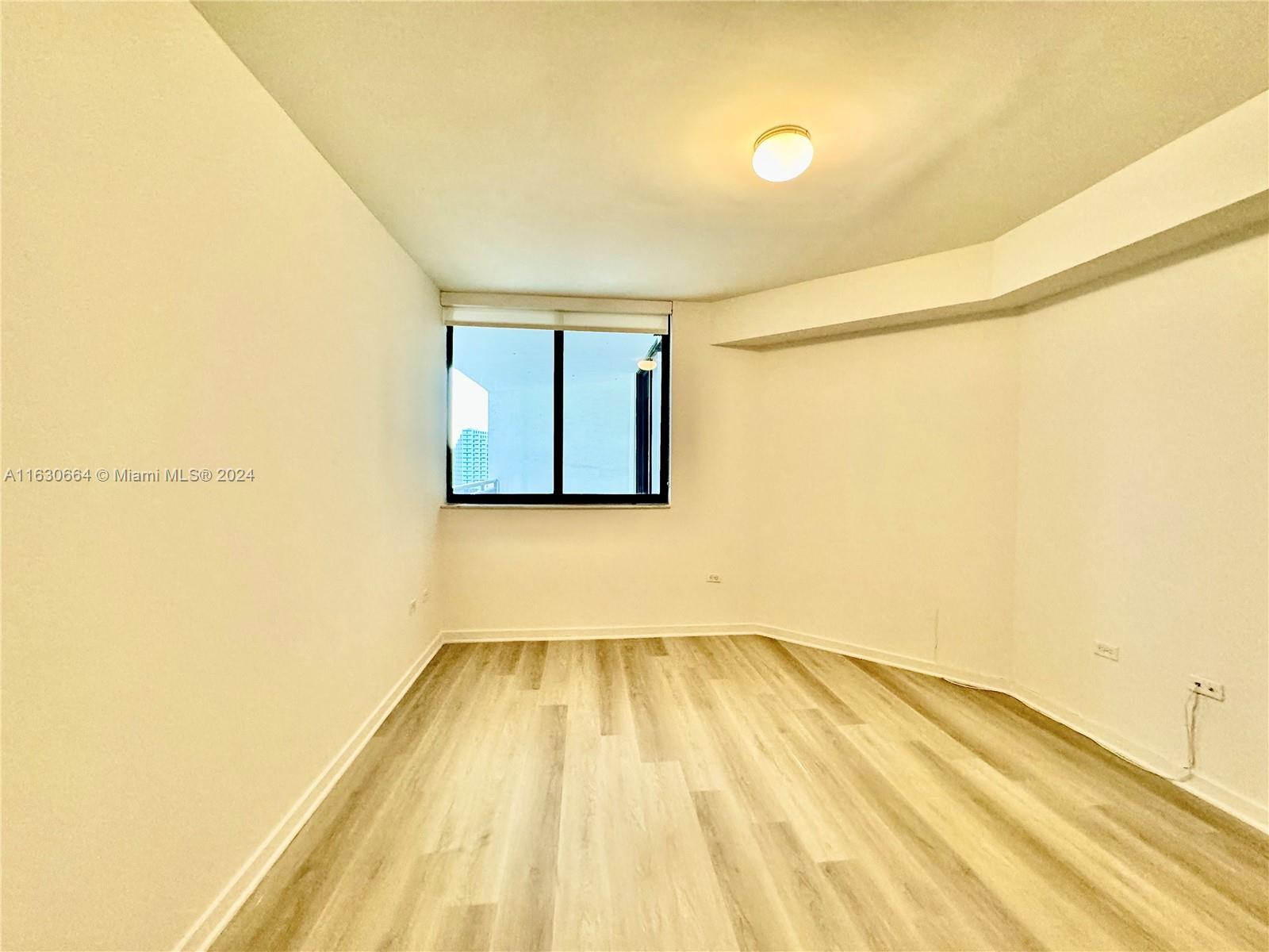 999 SW 1st Ave # 2801