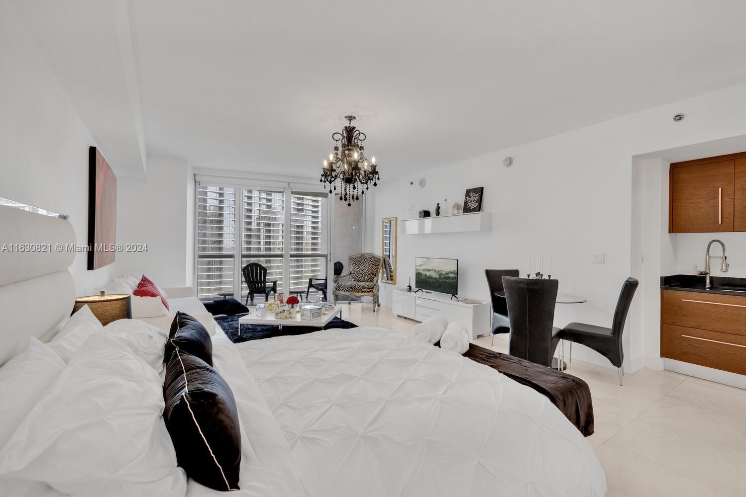 475 Brickell Ave # 2610