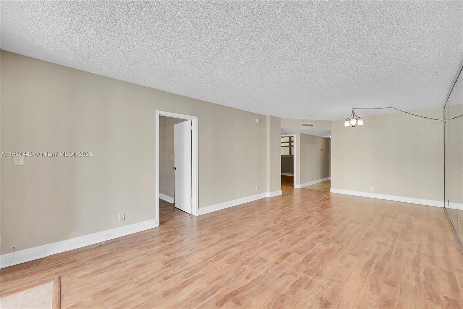 5300 NE 24th Ter # 231C