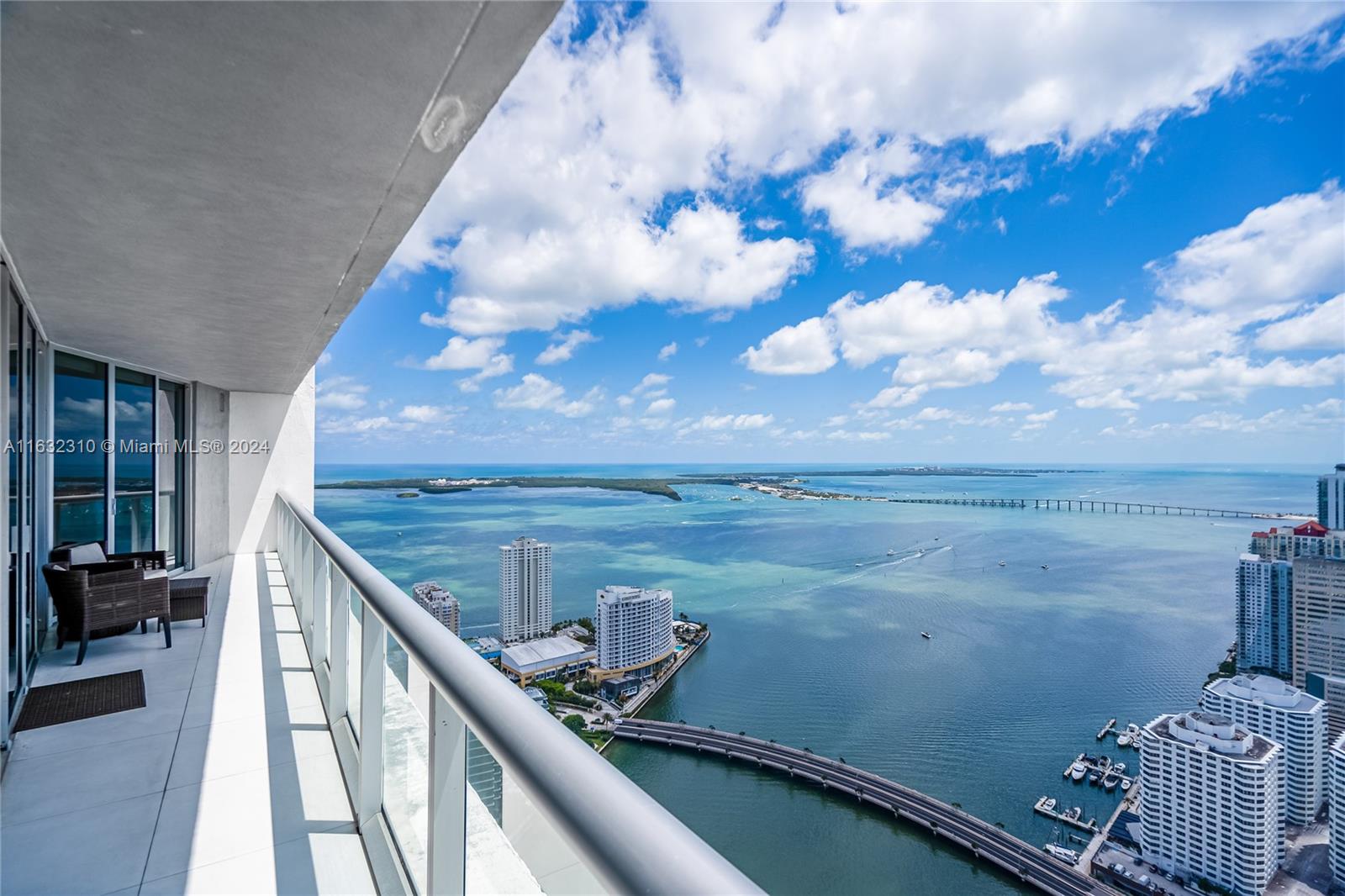495 Brickell Ave # 5405