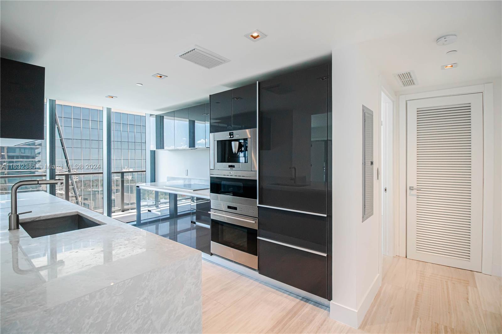 1451 Brickell Ave # 1205