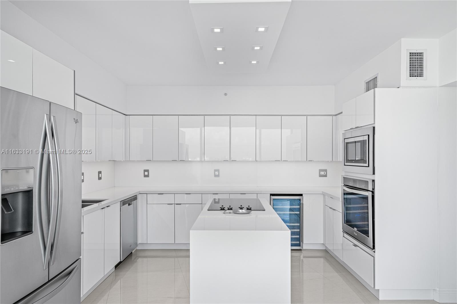 3370 Hidden Bay Dr Unit: PH3615