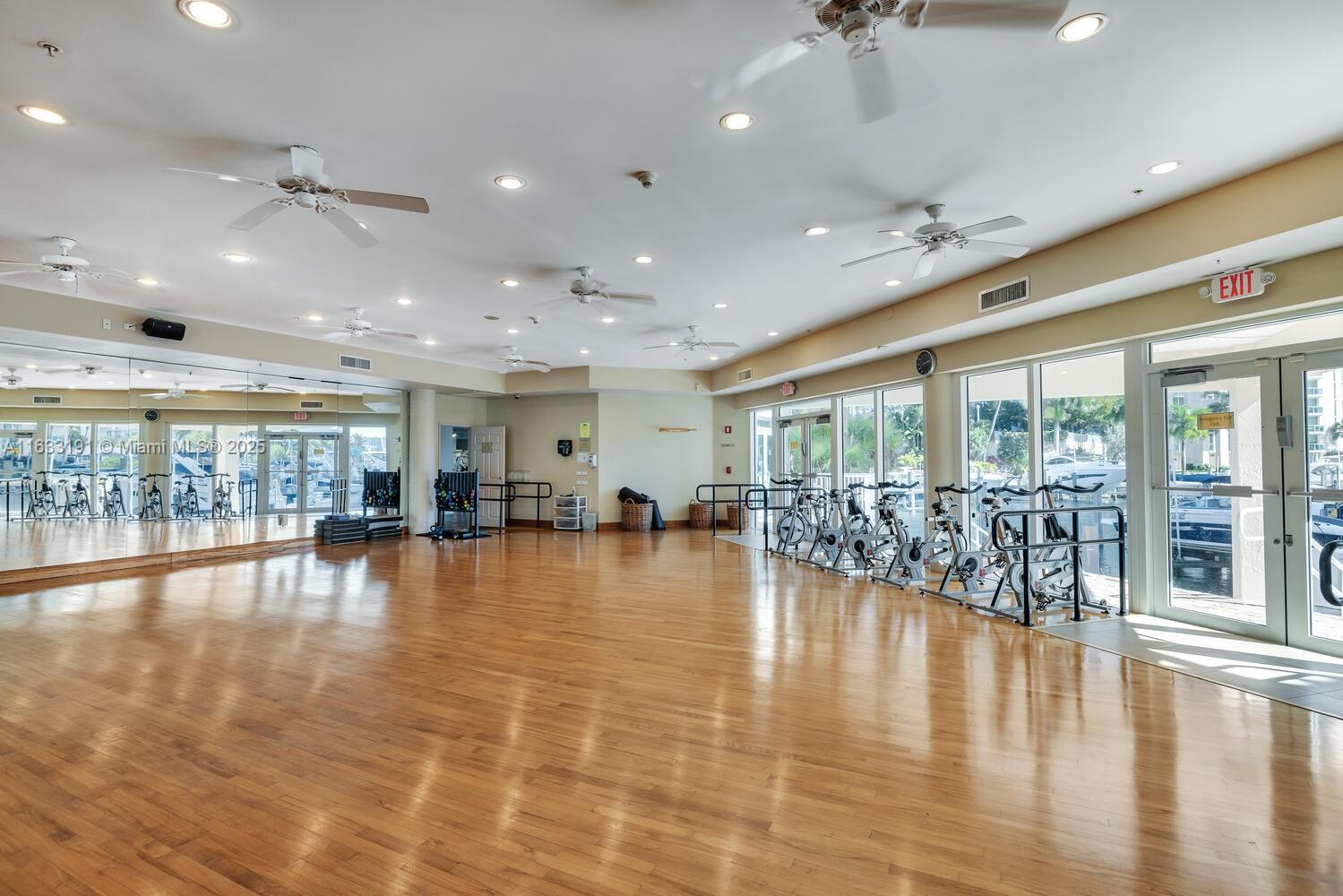 3370 Hidden Bay Dr Unit: PH3615