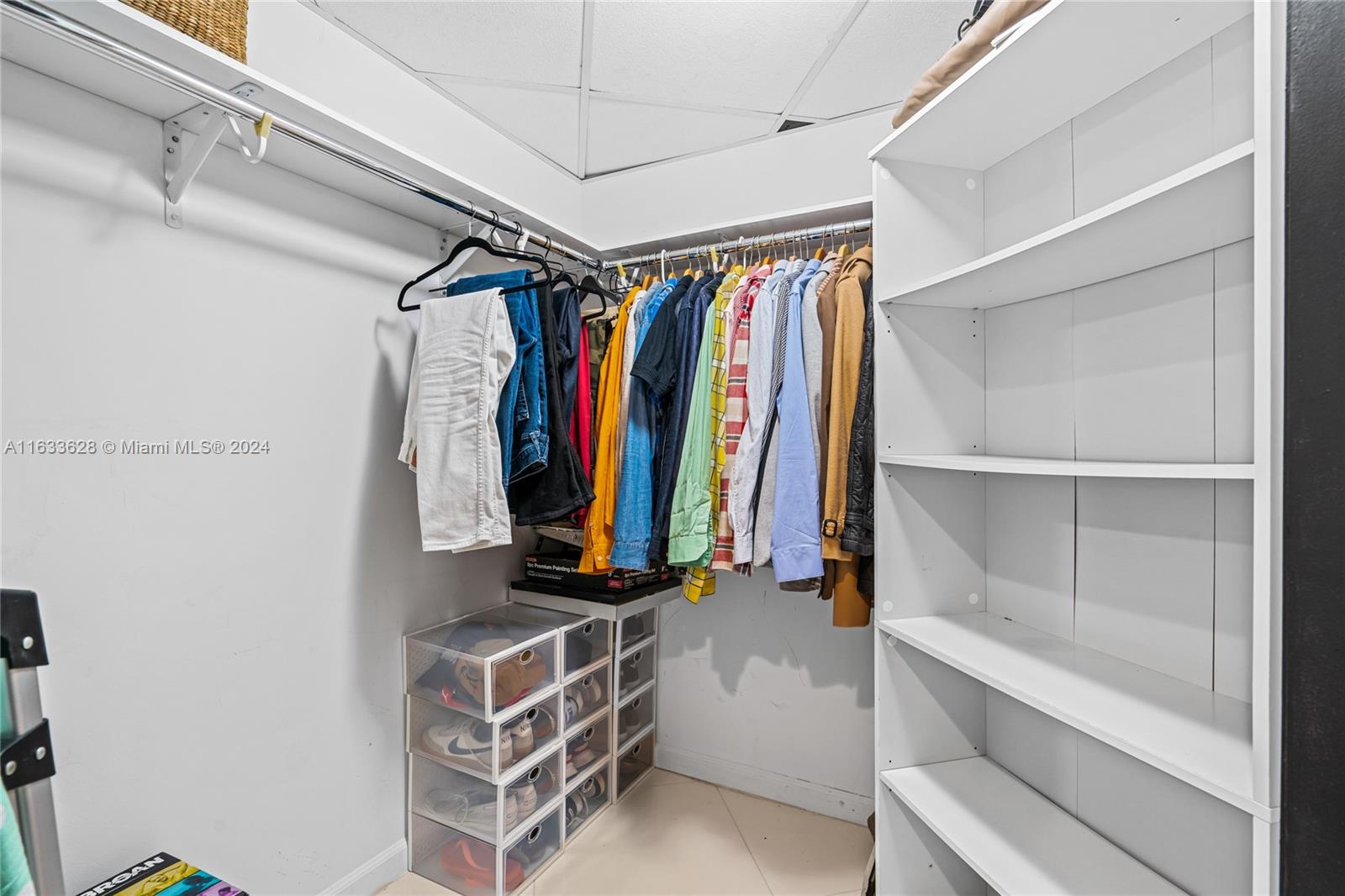 475 Brickell Ave # 4708