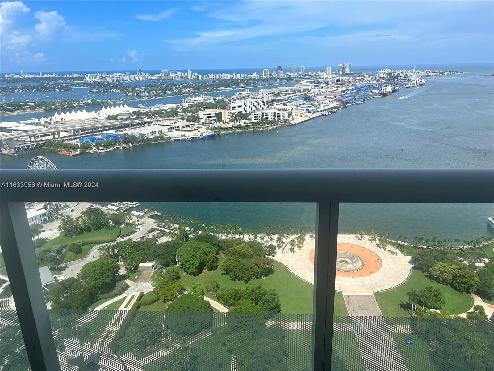 50 Biscayne Blvd # 4706