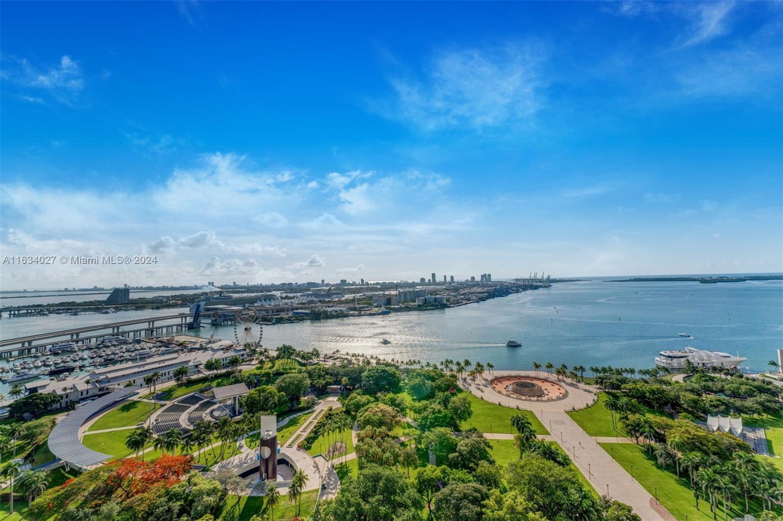 50 Biscayne Blvd # 2804