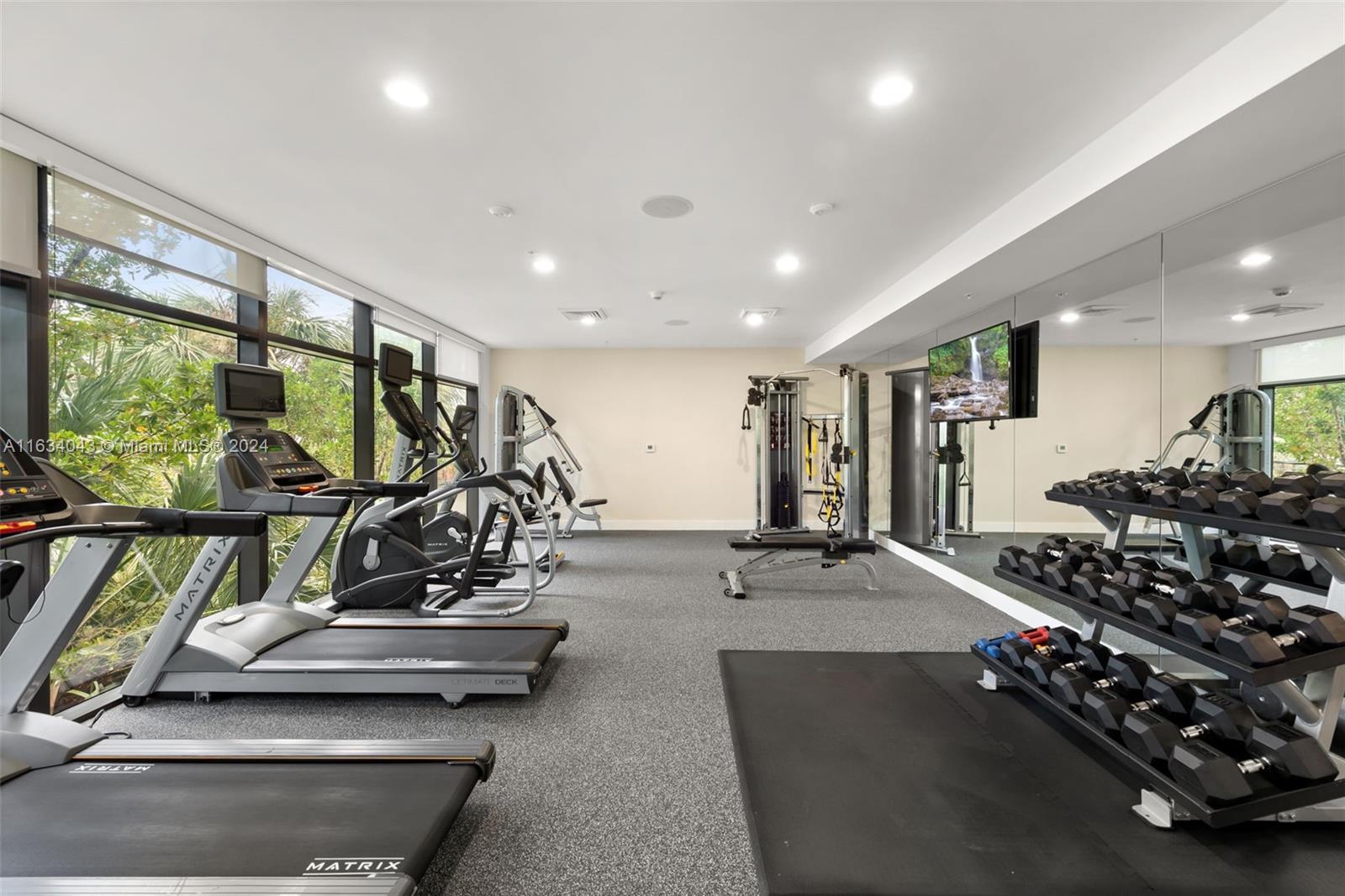 10201 E Bay Harbor Dr # 203