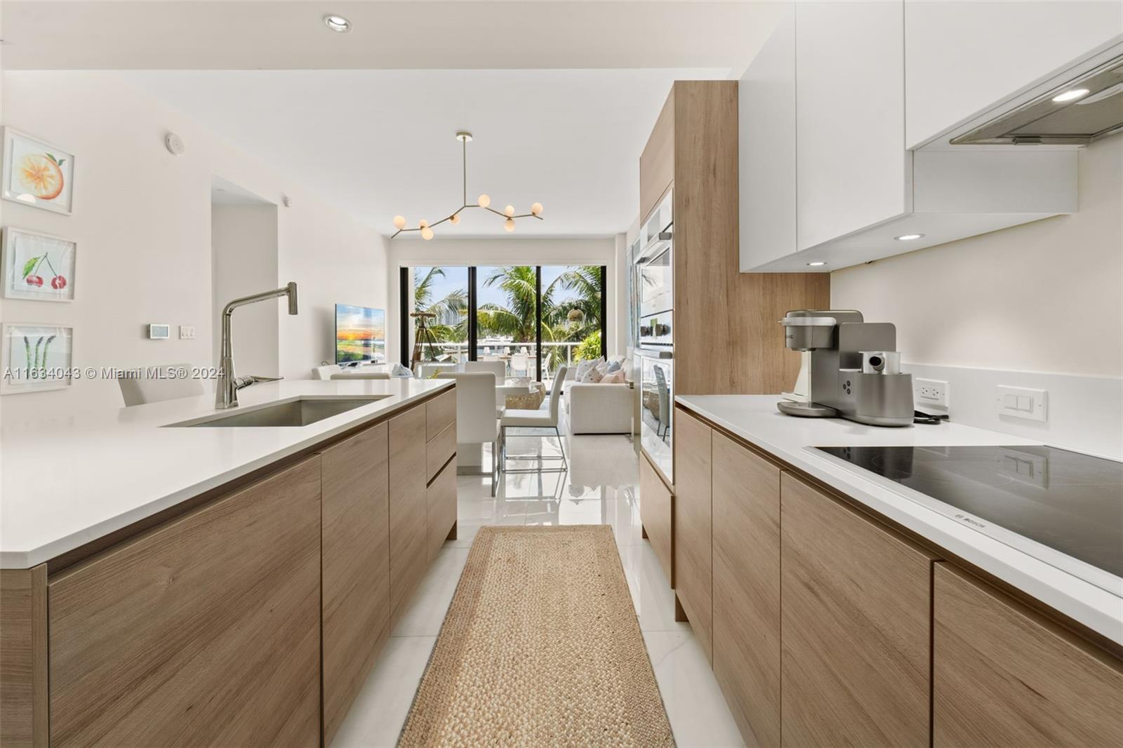 10201 E Bay Harbor Dr # 203