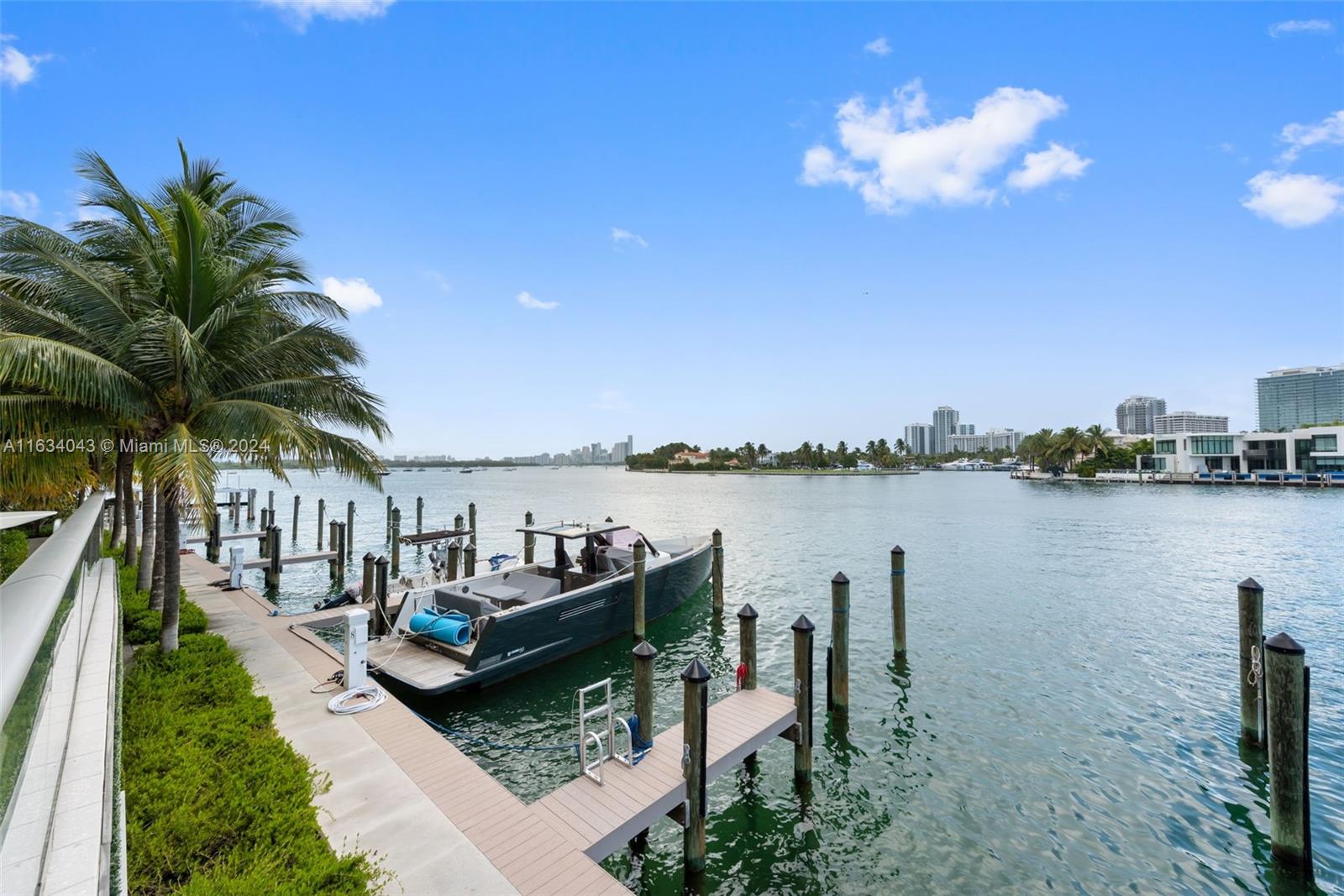 10201 E Bay Harbor Dr # 203