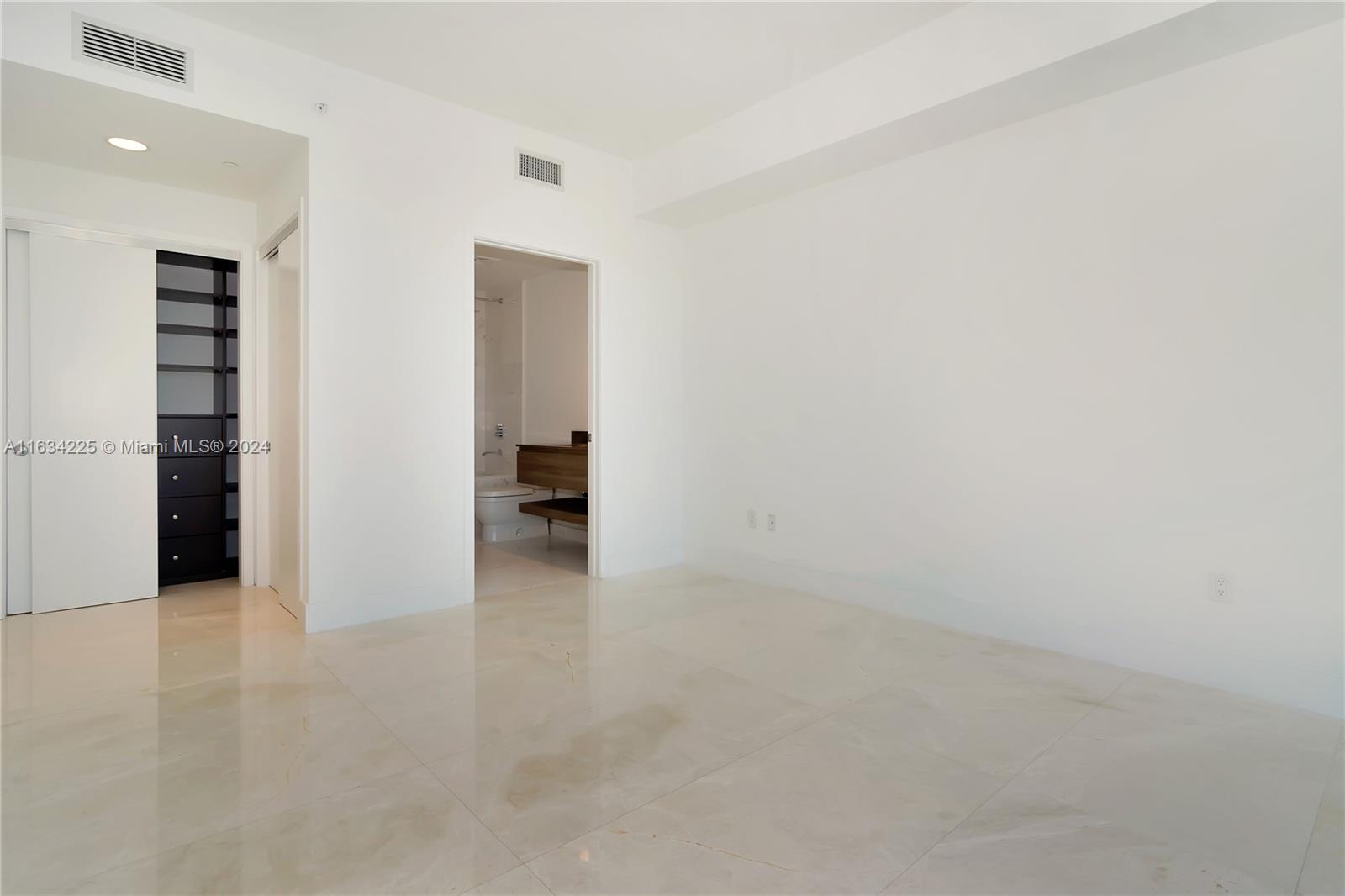 360 Ocean Dr # 405S