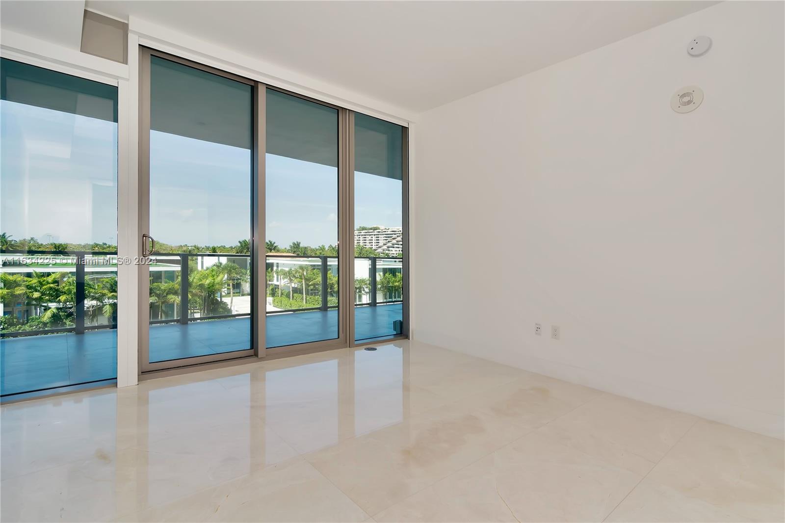 360 Ocean Dr # 405S