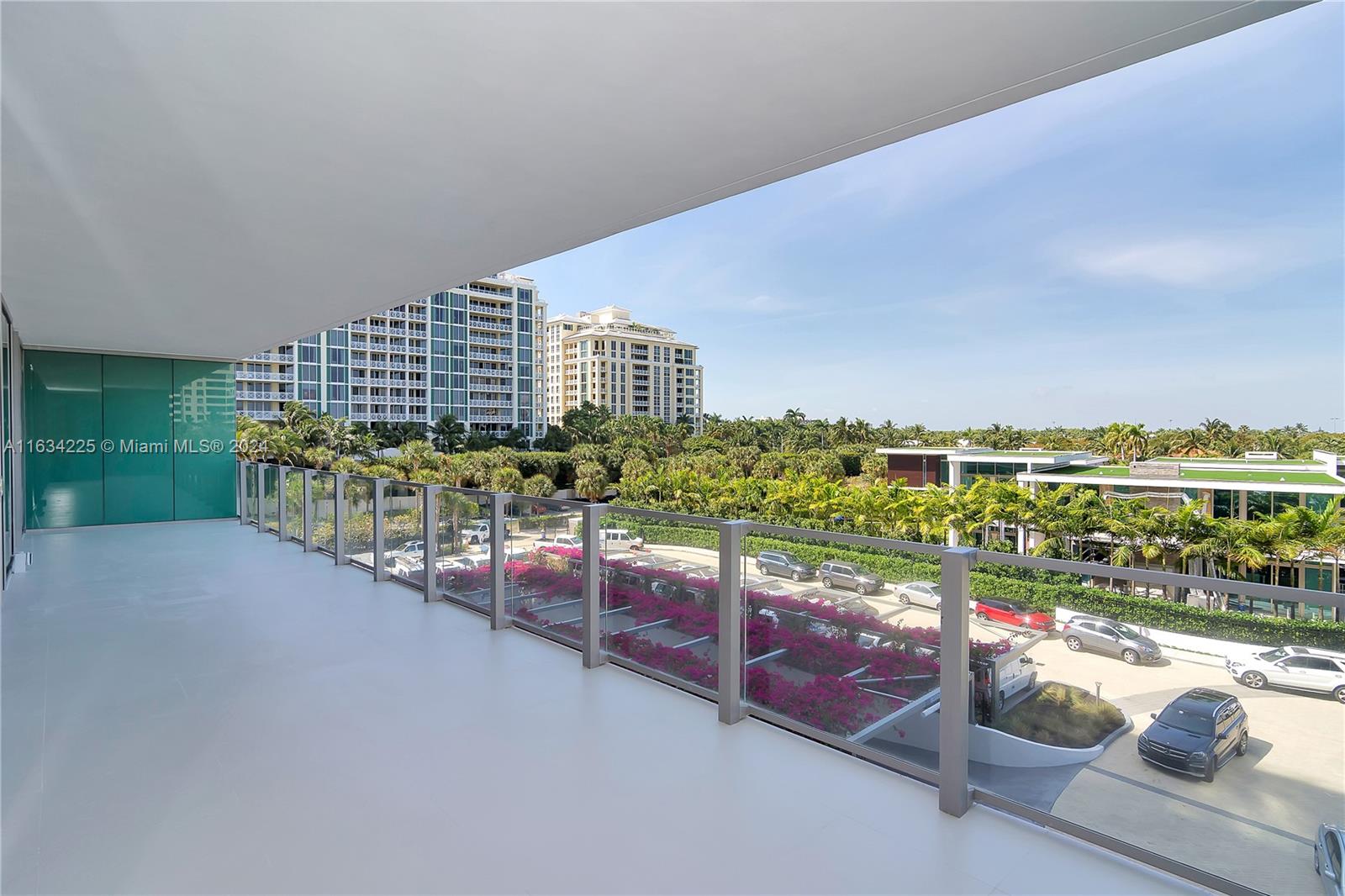 360 Ocean Dr # 405S