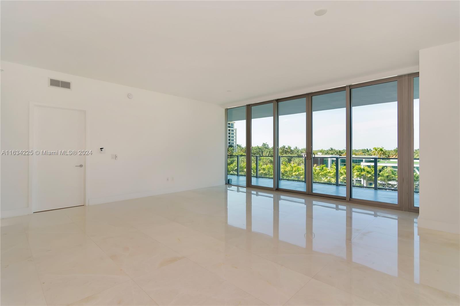 360 Ocean Dr # 405S