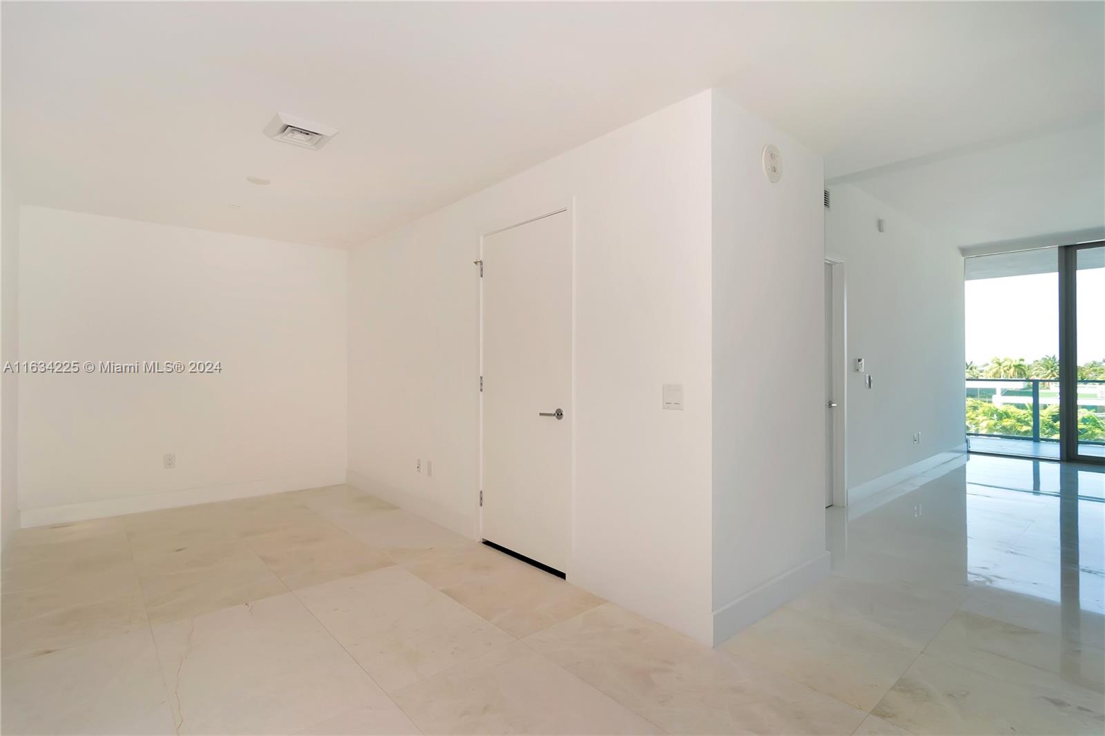 360 Ocean Dr # 405S