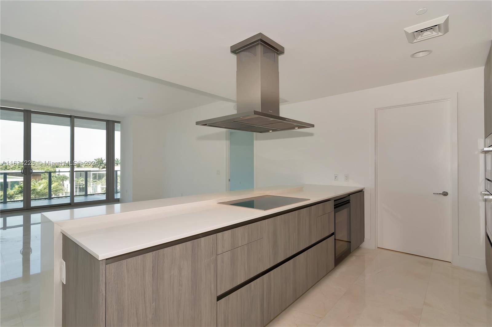 360 Ocean Dr # 405S