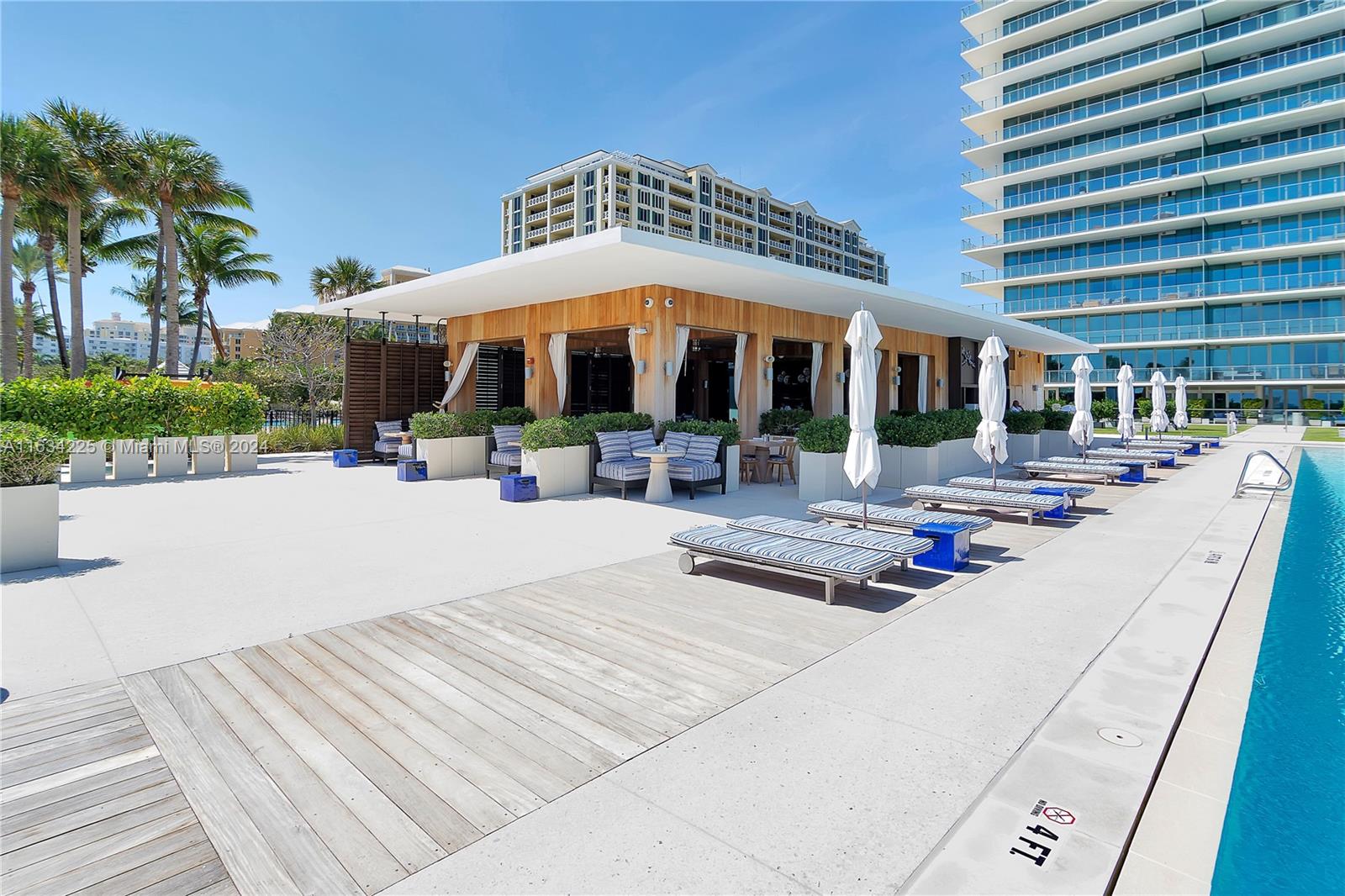 360 Ocean Dr # 405S