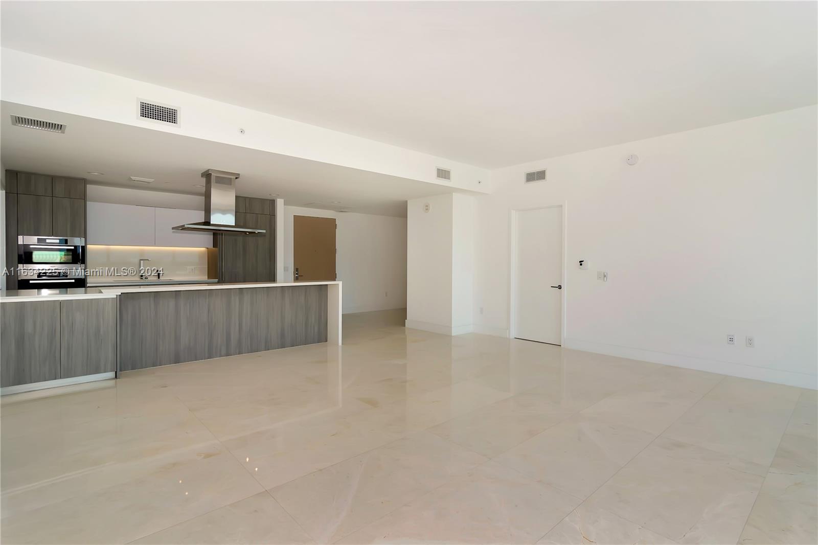 360 Ocean Dr # 405S