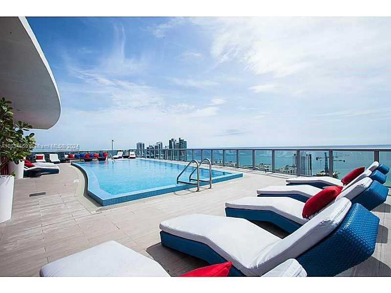 2602 E HALLANDALE BEACH BLVD Unit: 2905