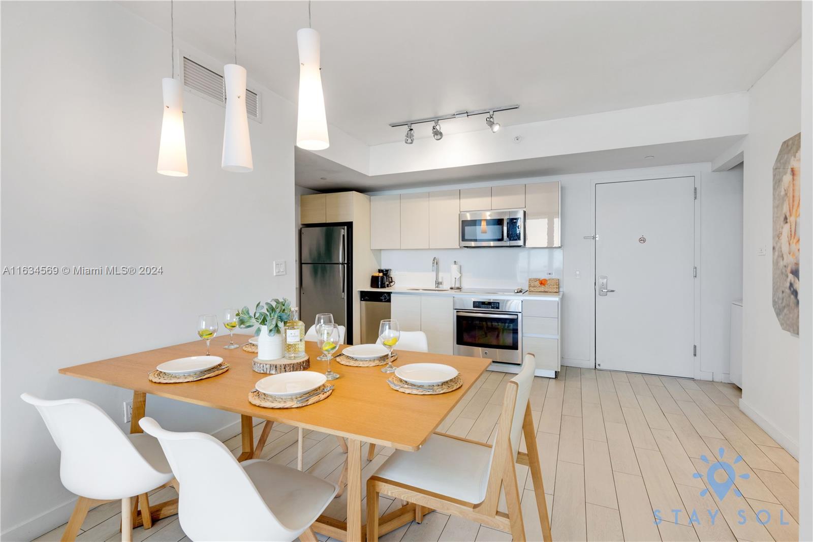 2602 E HALLANDALE BEACH BLVD Unit: 2905