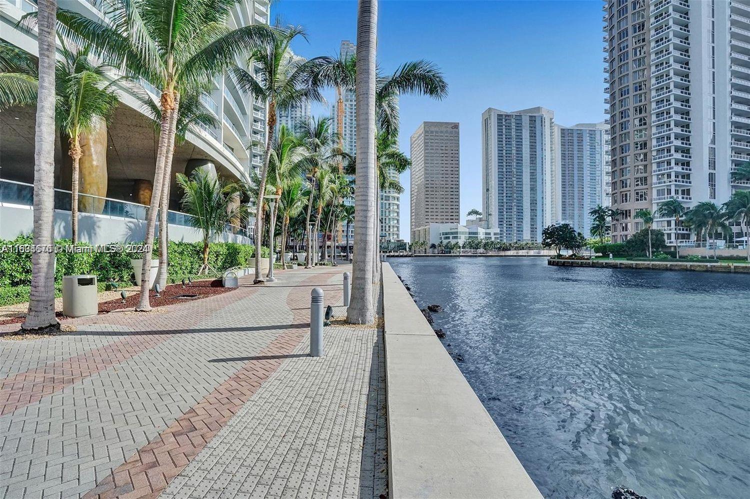 495 Brickell Ave # 4005