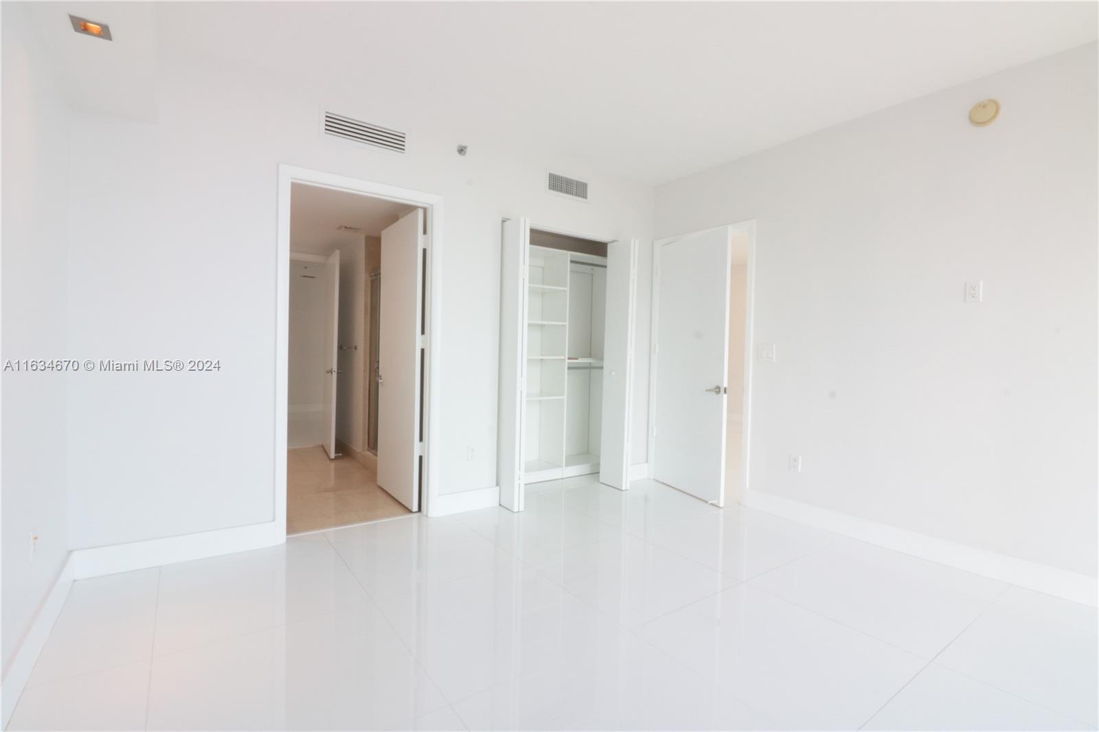 495 Brickell Ave # 4005