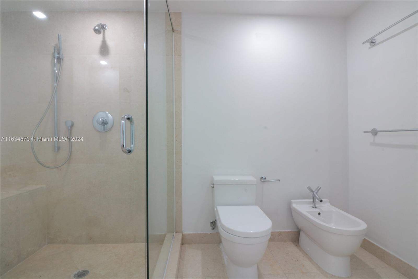 495 Brickell Ave # 4005