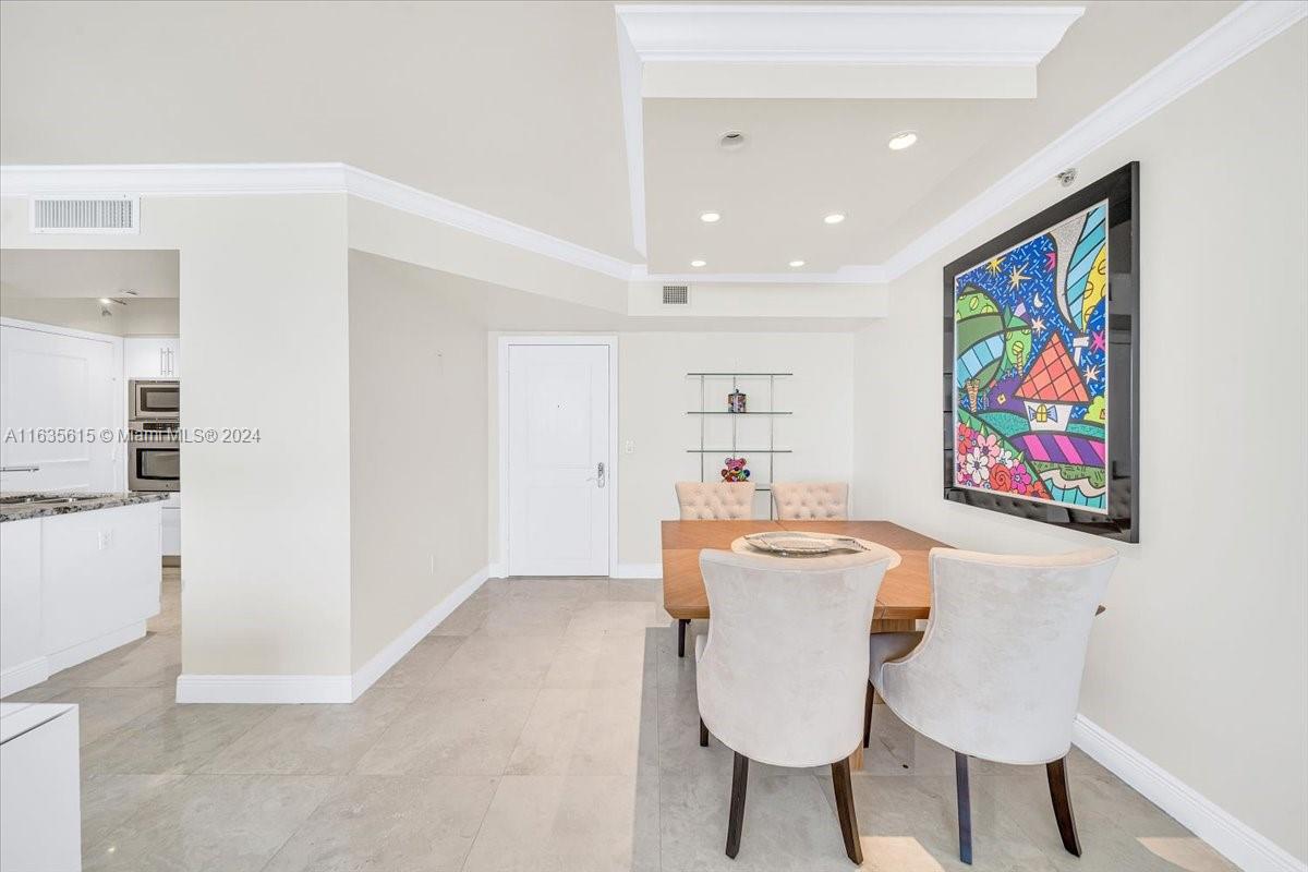 18911 Collins Ave # 1903