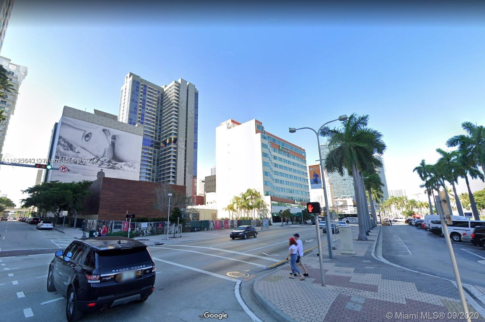 244 Biscayne Blvd # 2105