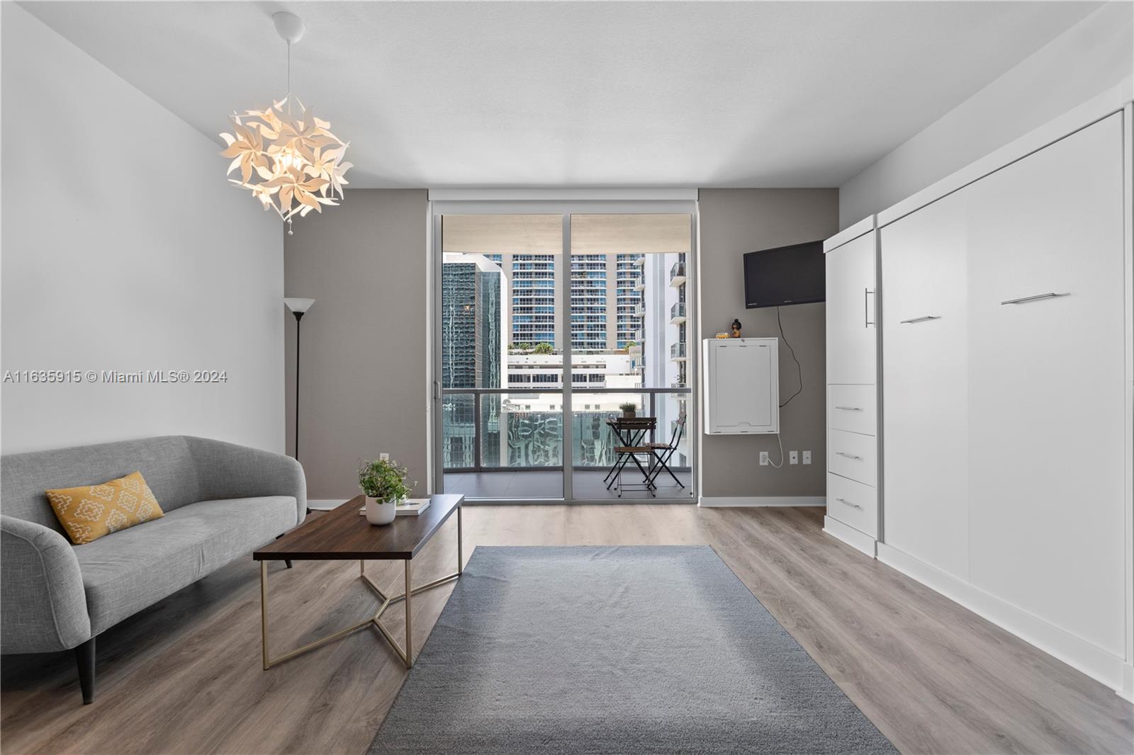 1050 Brickell Ave # 1506