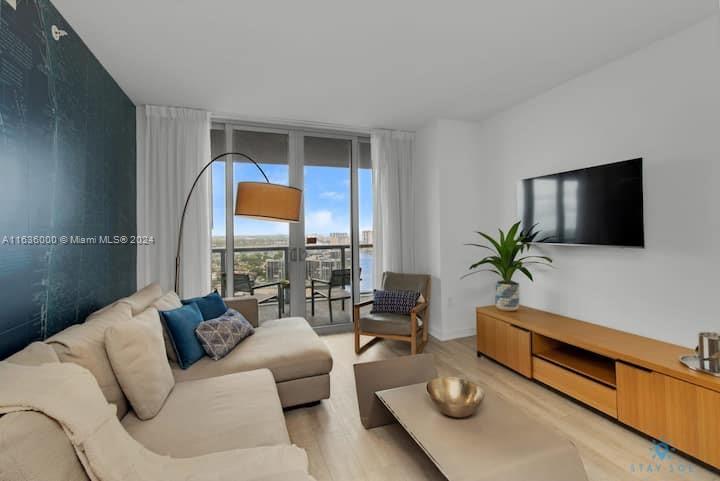 2602 E HALLANDALE BEACH BLVD Unit: 2706