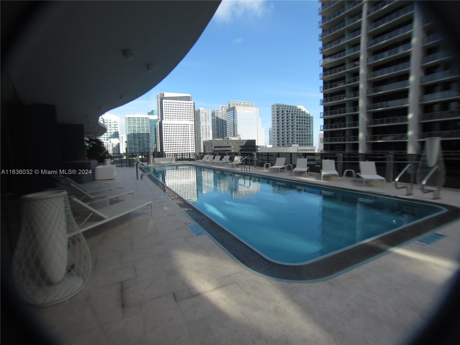 1000 Brickell Plz # 4805