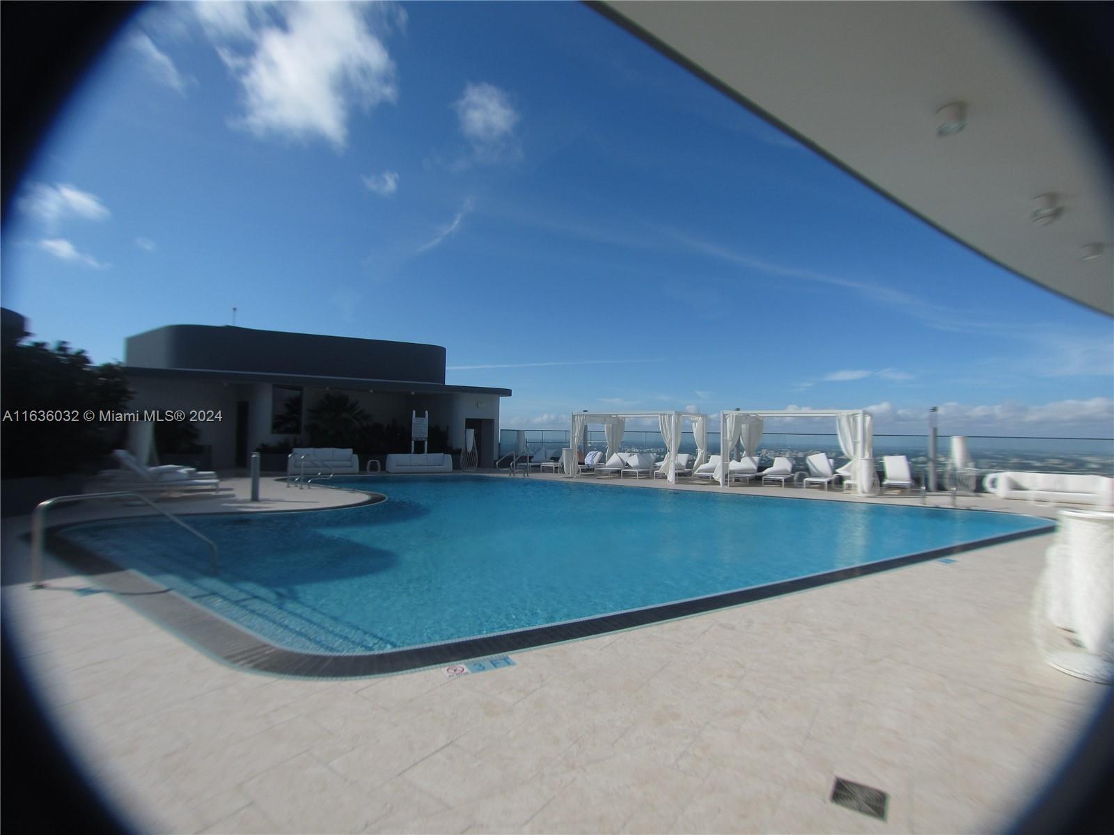 1000 Brickell Plz # 4805
