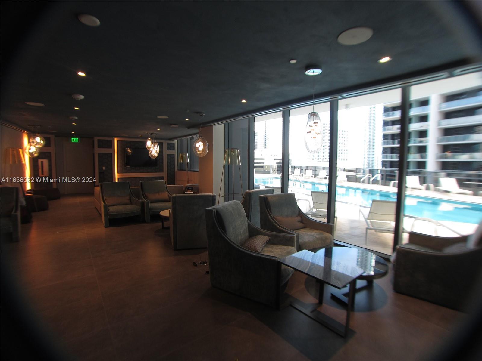 1000 Brickell Plz # 4805