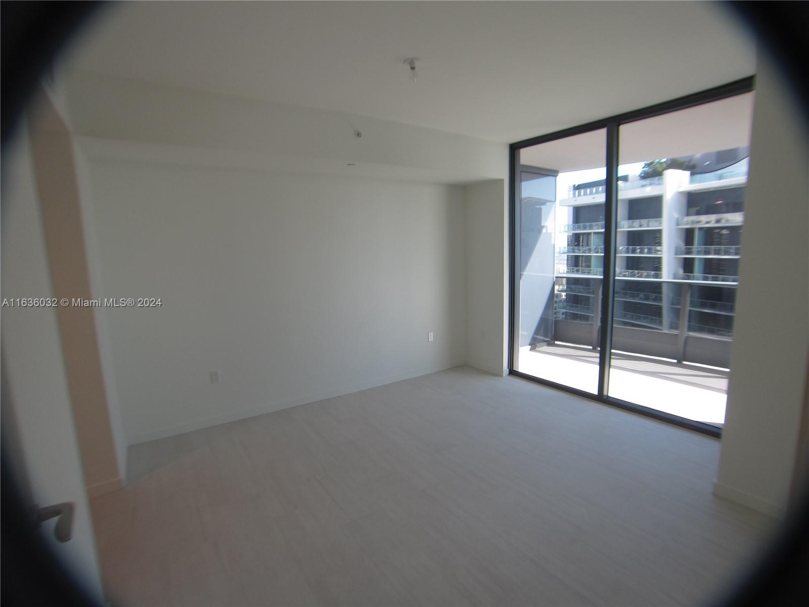 1000 Brickell Plz # 4805