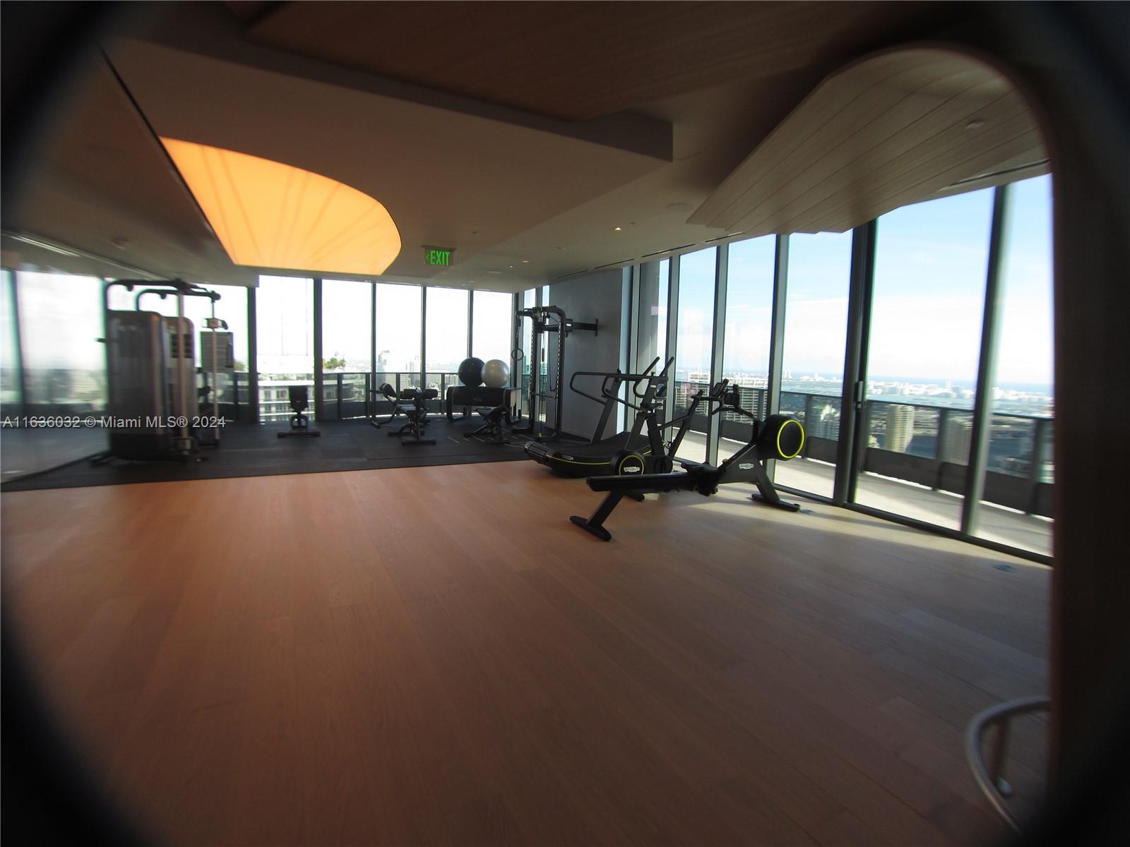 1000 Brickell Plz # 4805