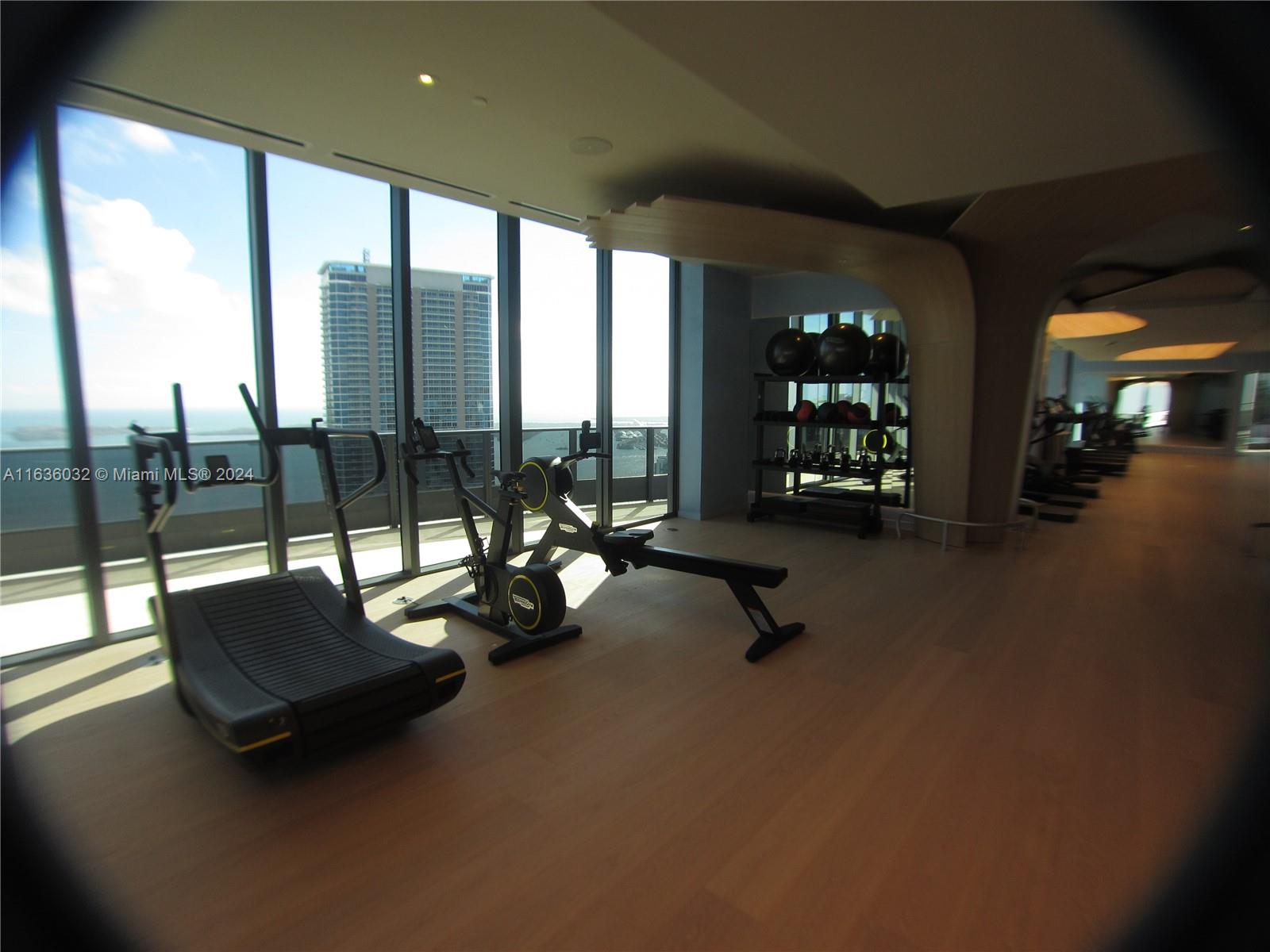 1000 Brickell Plz # 4805